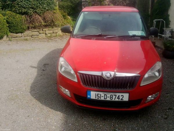 Skoda Fabia Hatchback, Petrol, 2015, Red