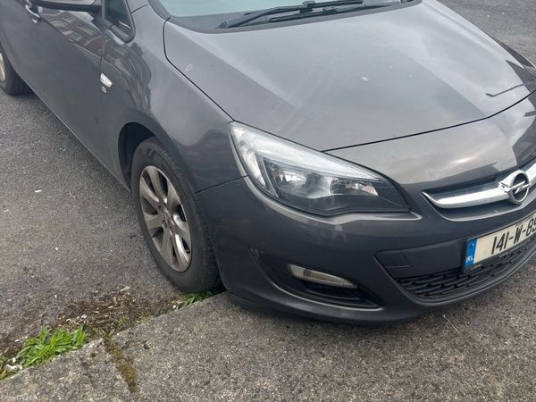 Opel Astra MPV, Petrol, 2014, Grey