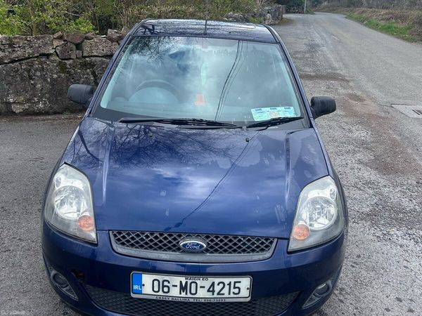 Ford Fiesta Hatchback, Petrol, 2006, Blue