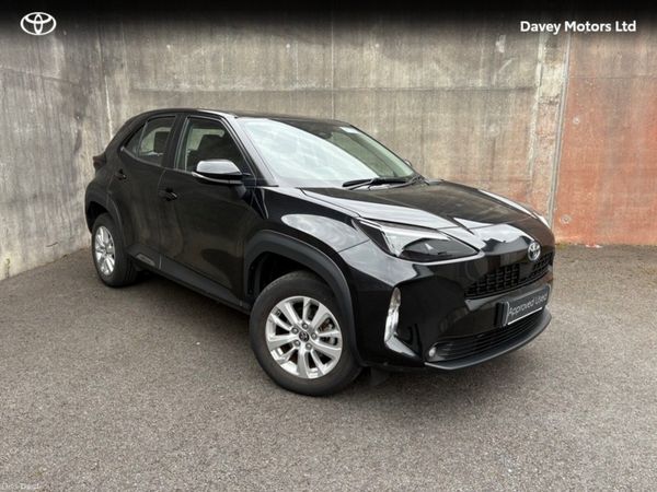 Toyota Yaris Cross Hatchback, Petrol Hybrid, 2024, Black