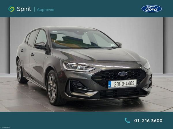 Ford Focus Hatchback, Petrol, 2023, Grey