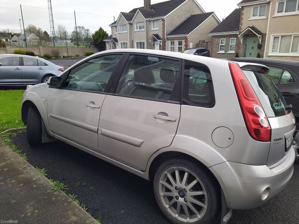 Ford Fiesta Hatchback, Petrol, 2008, Silver