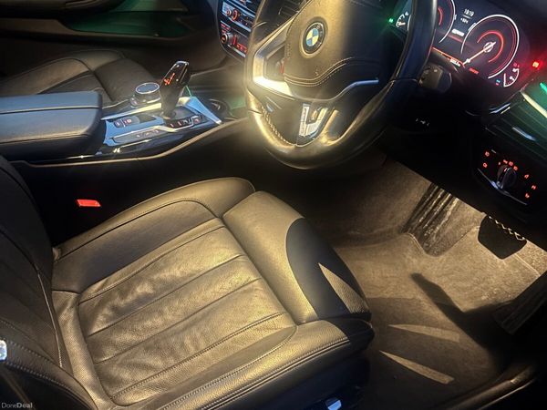 BMW 5-Series Saloon, Petrol Plug-in Hybrid, 2018, Black