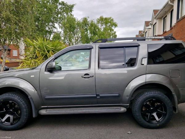 Nissan Pathfinder SUV, Diesel, 2006, Grey
