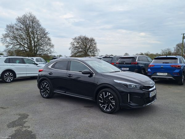 Kia XCeed Hatchback, Petrol Plug-in Hybrid, 2023, Black