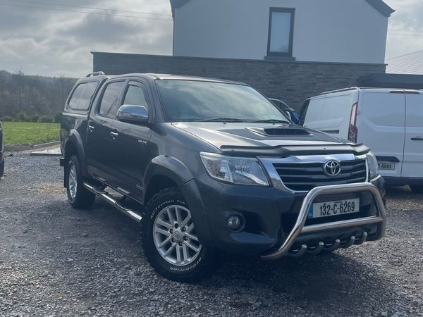 Toyota Hilux Pick Up, Diesel, 2013, Grey