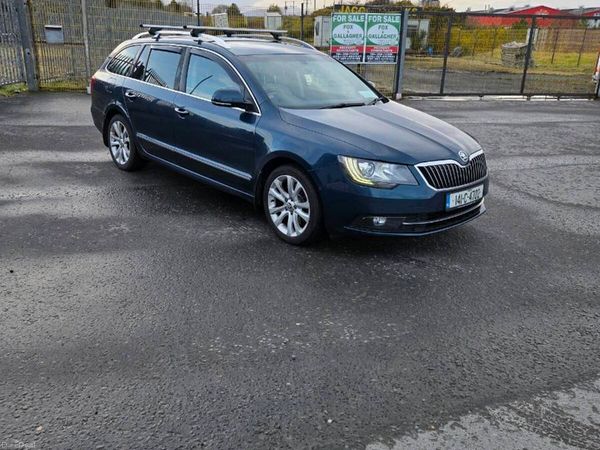 Skoda Superb Estate, Diesel, 2014, Blue