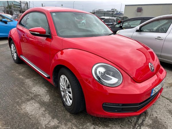 Volkswagen Beetle Hatchback, Petrol, 2015, Red