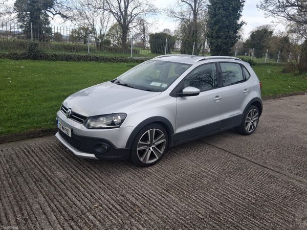 Volkswagen Polo Hatchback, Diesel, 2013, Silver
