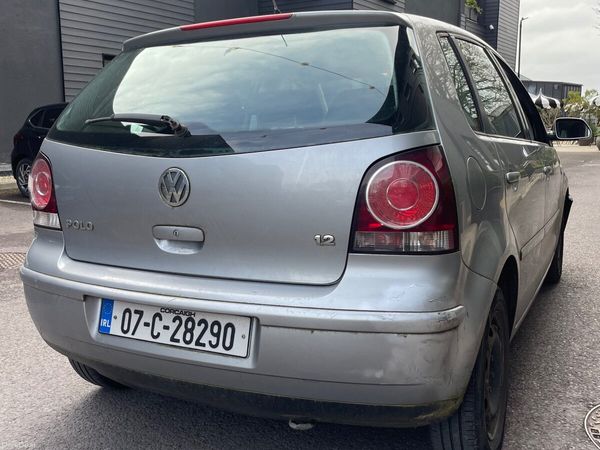 Volkswagen Polo Hatchback, Petrol, 2007, Silver