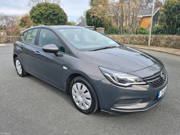 Opel Astra Hatchback, Petrol, 2017, Grey