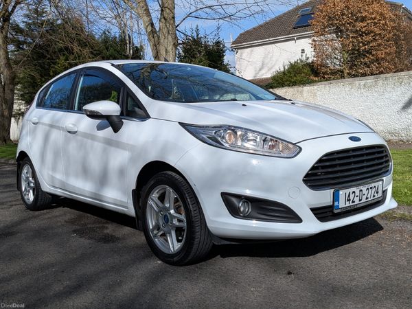 Ford Fiesta Hatchback, Petrol, 2014, White