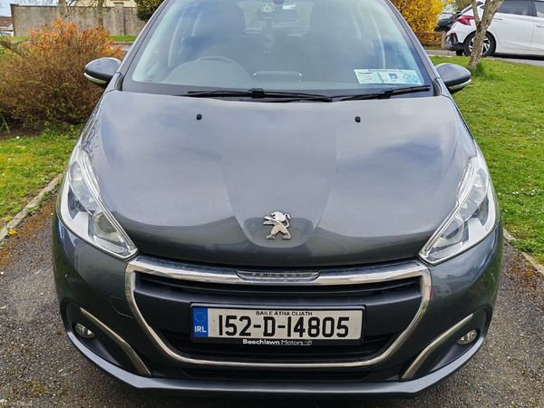 Peugeot 208 Hatchback, Petrol, 2015, Grey