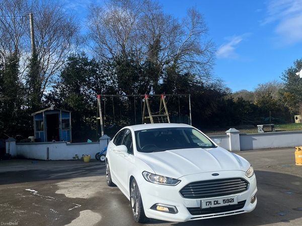 Ford Mondeo Hatchback, Diesel, 2017, White