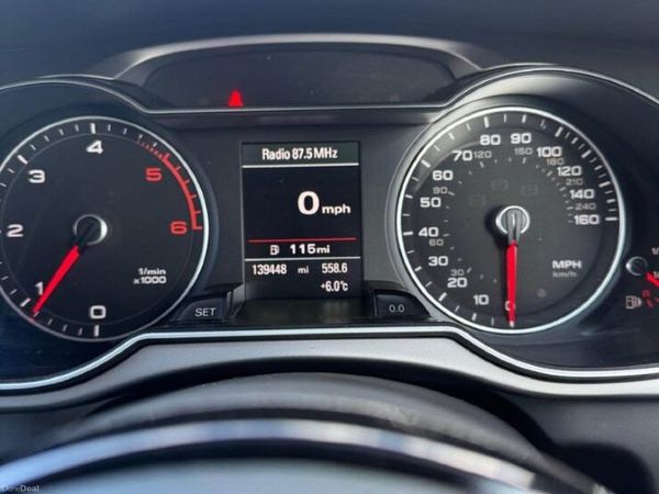 Audi A4 Saloon, Diesel, 2014, Red