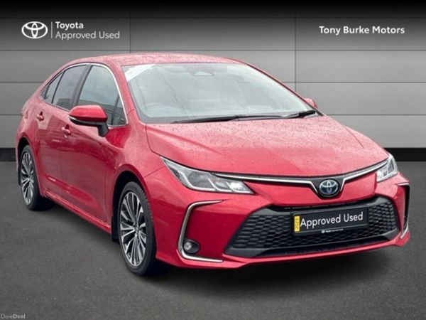 Toyota Corolla Saloon, Petrol Hybrid, 2023, Red