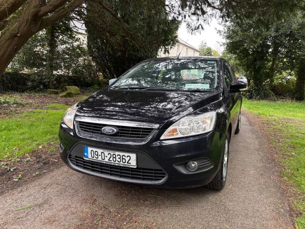 Ford Focus Hatchback, Petrol, 2009, Black