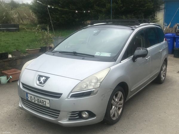 Peugeot 5008 MPV, Diesel, 2010, Grey