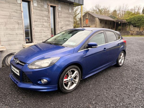 Ford Focus Hatchback, Diesel, 2014, Blue