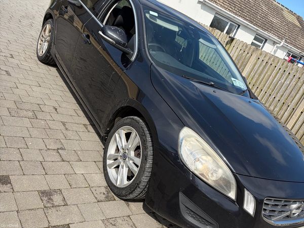 Volvo S60 Saloon, Diesel, 2012, Black