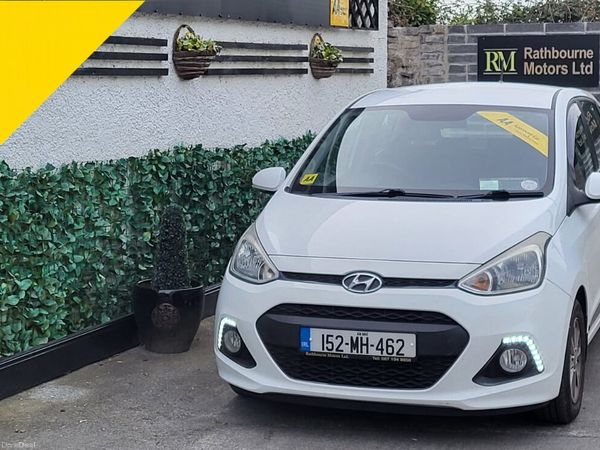 Hyundai i10 Hatchback, Petrol, 2015, White