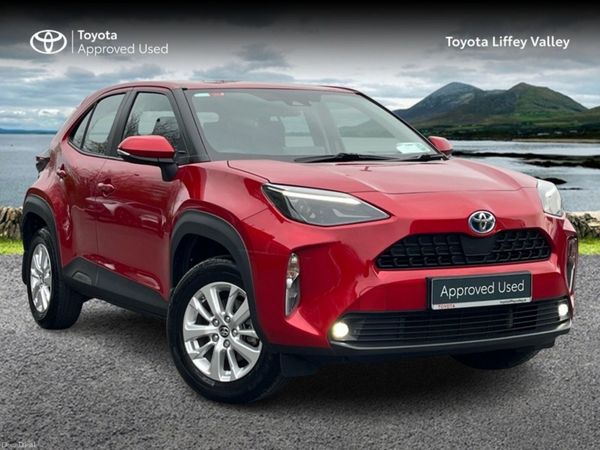 Toyota Yaris Cross Hatchback, Petrol Hybrid, 2022, Red