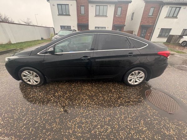 Hyundai i40 Saloon, Diesel, 2016, Black