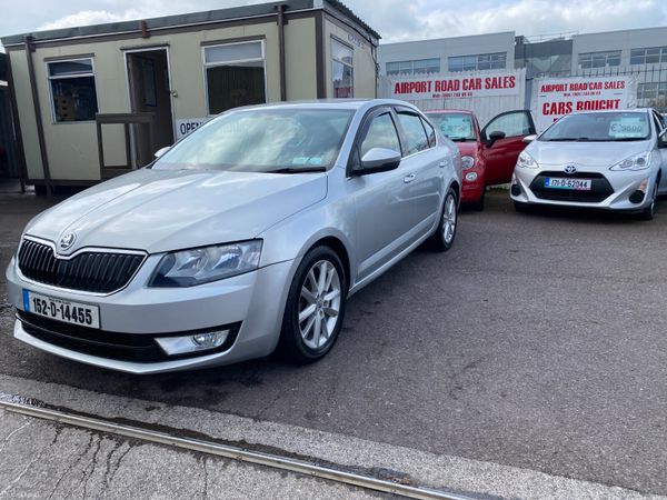 Skoda Octavia Saloon, Diesel, 2015, Silver