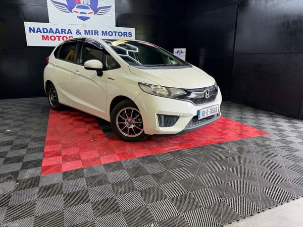 Honda Fit Hatchback, Petrol Hybrid, 2016, Silver