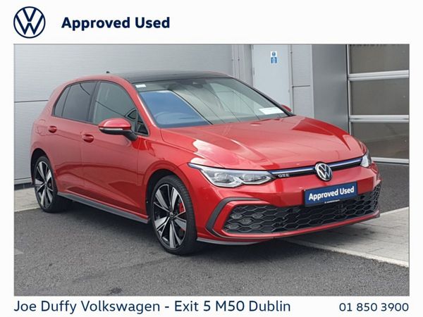 Volkswagen Golf Estate, Diesel, 2023, Red