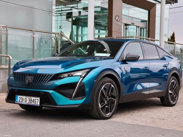 Peugeot 408 Hatchback, Petrol, 2023, Blue