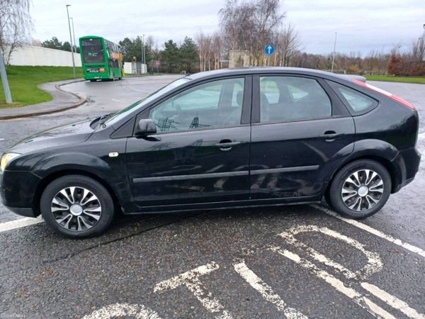 Ford Focus Hatchback, Petrol, 2008, Black
