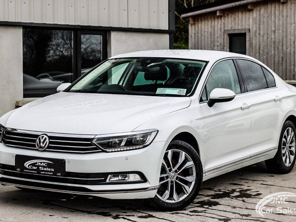Volkswagen Passat Saloon, Diesel, 2017, White