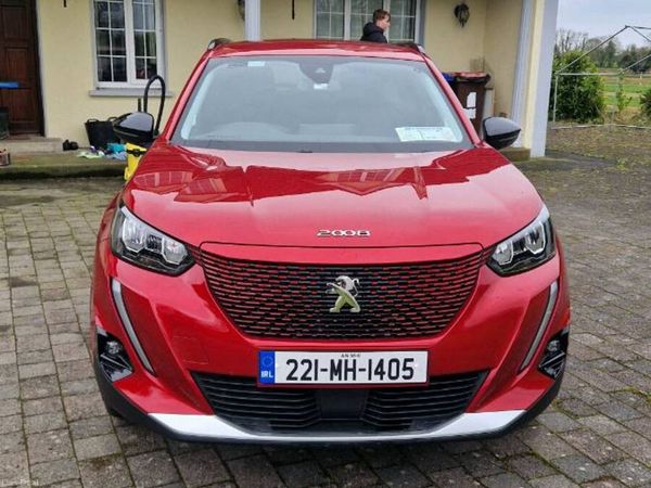Peugeot 2008 MPV, Electric, 2022, Red