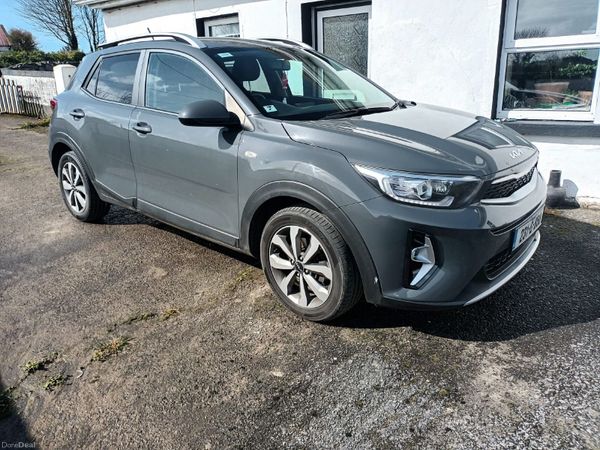 Kia Stonic Estate/Jeep, Petrol, 2023, Grey