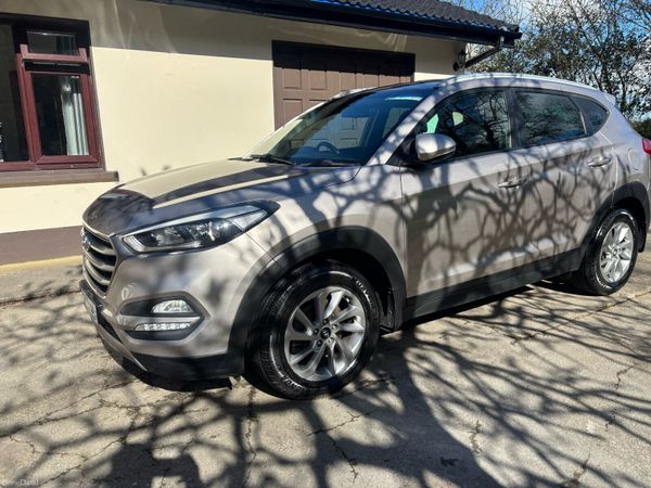 Hyundai Tucson SUV, Diesel, 2016, White