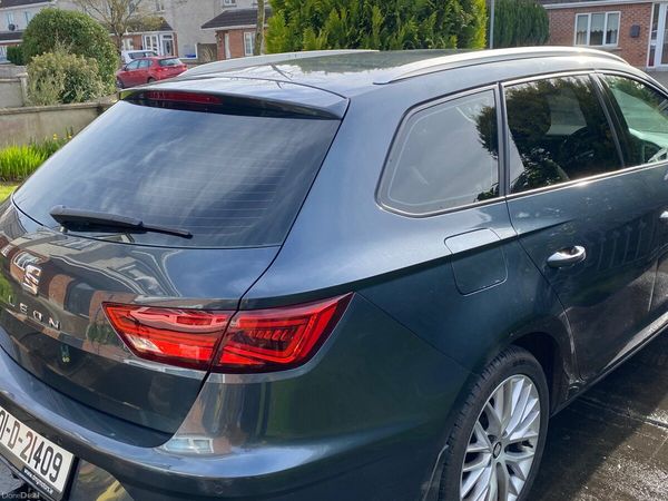 SEAT Leon Estate, Diesel, 2020, Grey