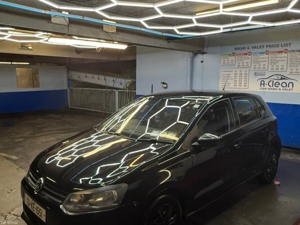 Volkswagen Polo Hatchback, Petrol, 2013, Black