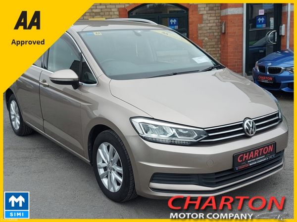 Volkswagen Touran MPV, Petrol, 2018, Beige