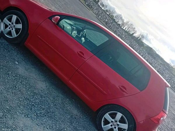 Volkswagen Golf Hatchback, Petrol, 2008, Red