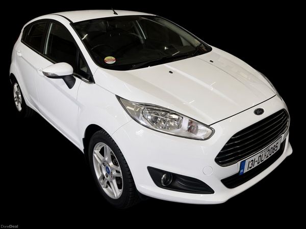 Ford Fiesta Hatchback, Petrol, 2013, White