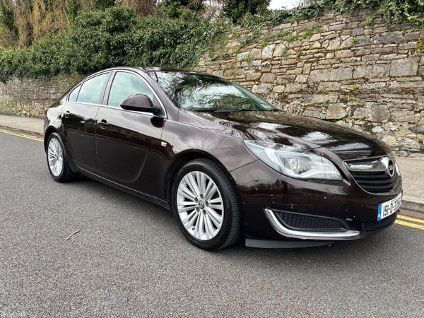 Opel Insignia Hatchback, Diesel, 2015, Brown