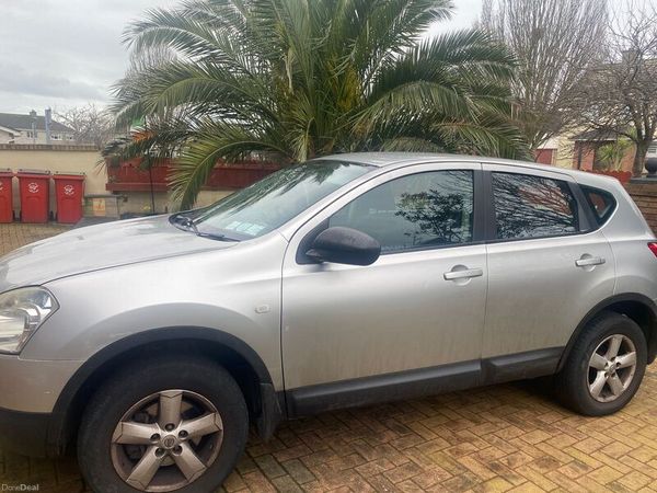 Nissan Qashqai Hatchback, Diesel, 2009, Silver