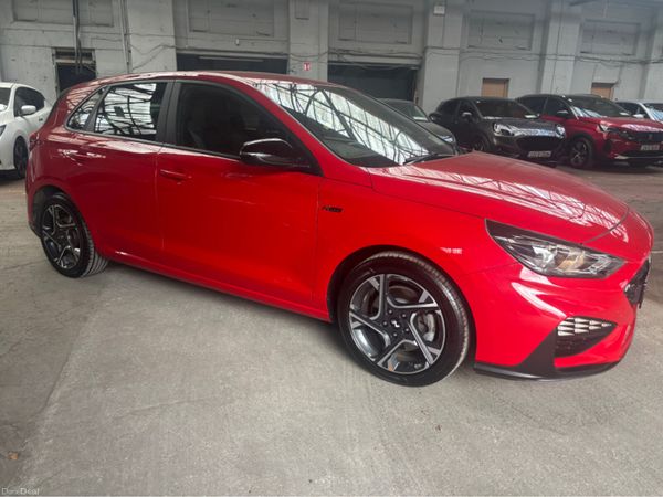 Hyundai i30 Hatchback, Petrol, 2022, Red