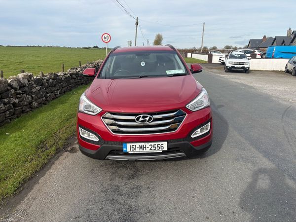 Hyundai Santa Fe SUV, Diesel, 2015, Red