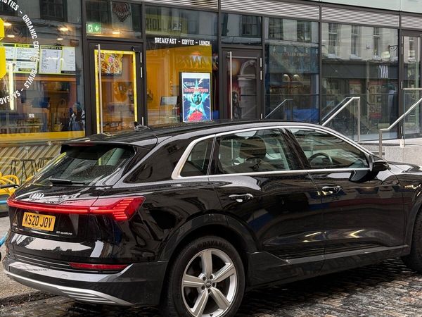 Audi e-tron SUV, Electric, 2020, Black