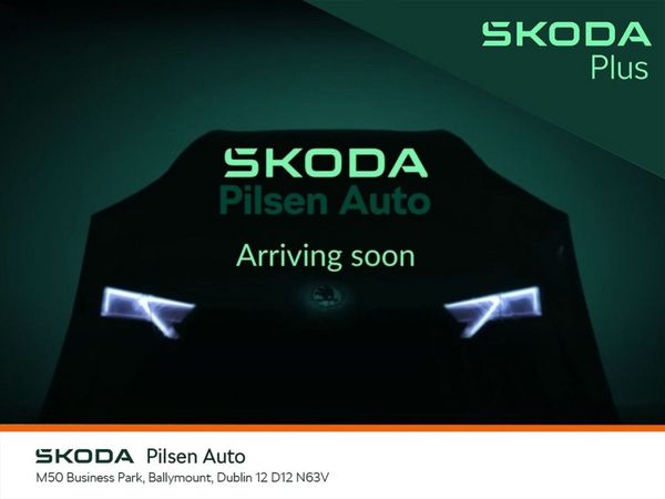 Skoda Octavia Estate, Petrol, 2023, Green