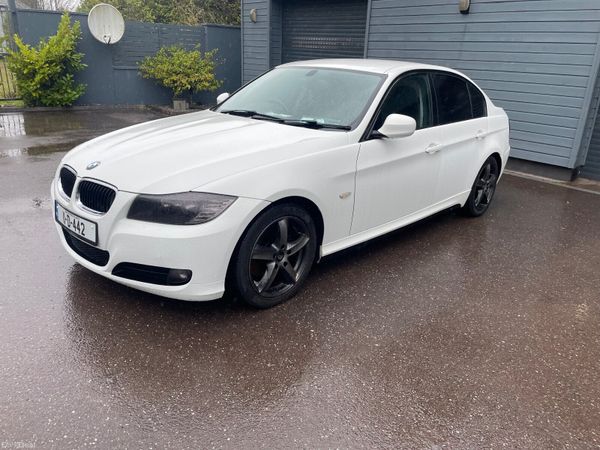 BMW 3-Series Saloon, Diesel, 2011, White