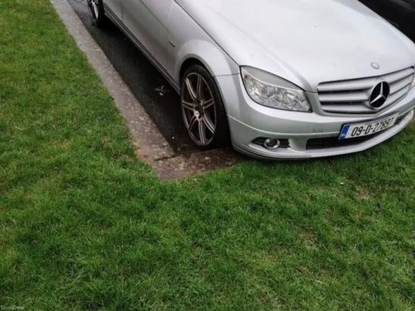 Mercedes-Benz C-Class Saloon, Petrol, 2009, Silver