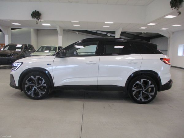 Renault Austral SUV, Petrol Hybrid, 2024, White